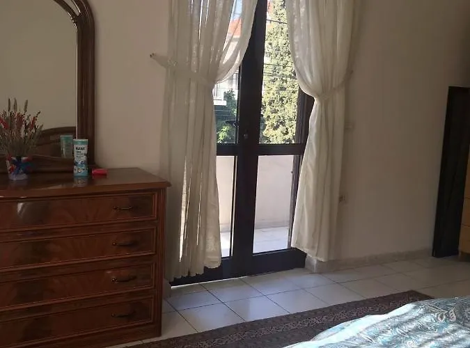 - Vatra E Lagjes By Payman Club Tirana