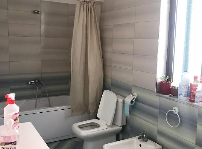 Habitación en casa particular Tirana City Rooms - Vatra e Lagjes by Paymán Club Tirana