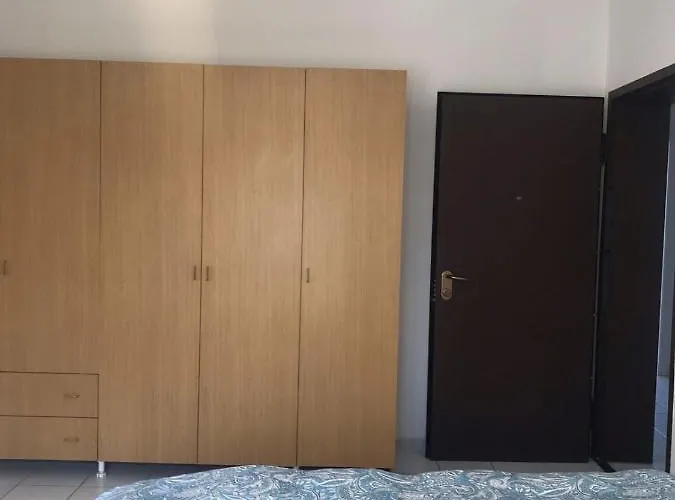 Habitación en casa particular Tirana City Rooms - Vatra e Lagjes by Paymán Club