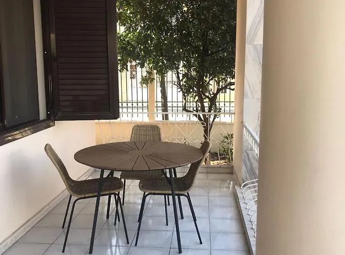 Habitación en casa particular Tirana City Rooms - Vatra e Lagjes by Paymán Club *